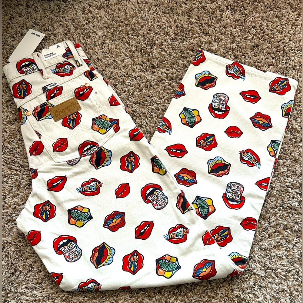Wrangler White Jeans with Red and Blue Lip Print